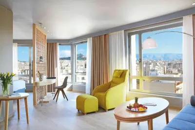 Zeus Wyndham Grand Athens