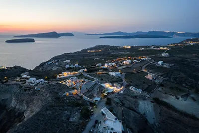 Santorita Suites