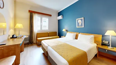 Lucy Hotel Chalkida