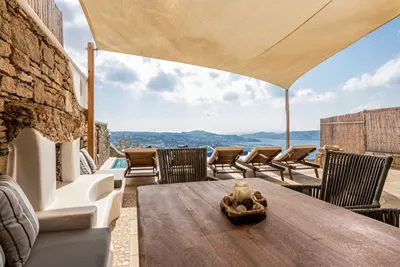 Mykonos Divino