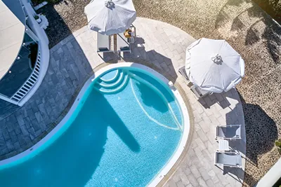 La Maison Luxurious Living
