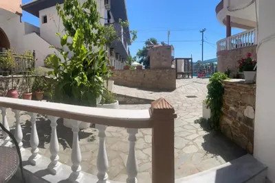 Ellas Hotel