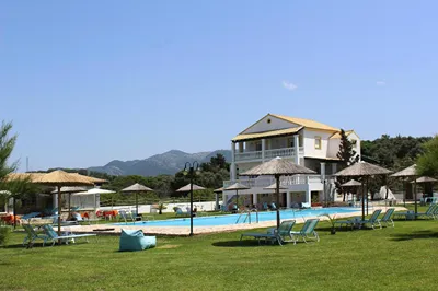 S & C Kosmos Beach Hotel