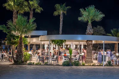 Golden Coast Hotel & Bungalows