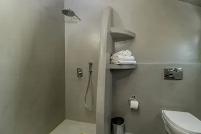 Central Fira Suites