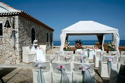 Apostolata Island Resort & Spa