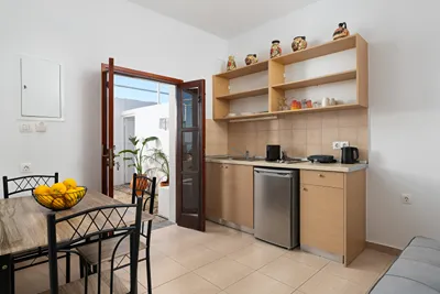 Arte Lindos Suites