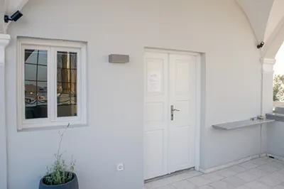 Oia Hostel