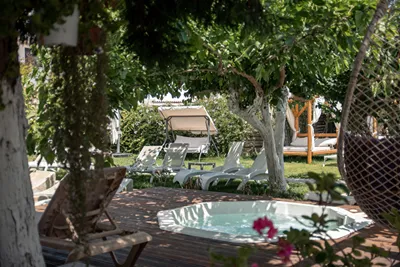 Georgia's Garden Hotel by Omilos Hotels