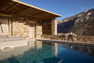 Apsila Pool Suites