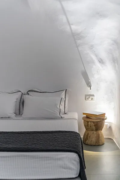 Numa Santorini