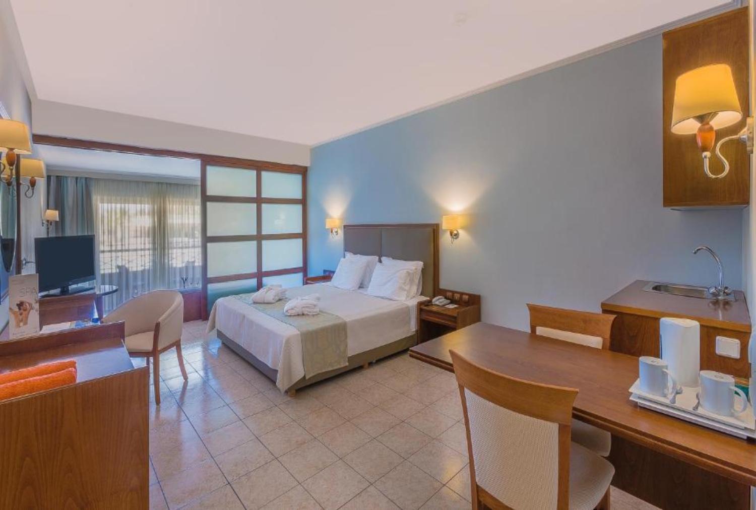 Kipriotis Maris Suites by Anayia All Inclusive Resorts