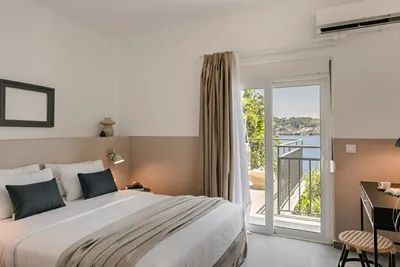 The Rock Suites