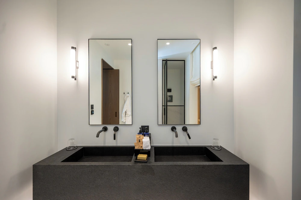Athens Capital Suites-Mgallery Collection