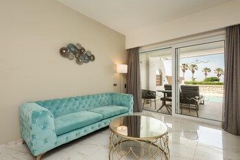 Vantaris Palace Hotel