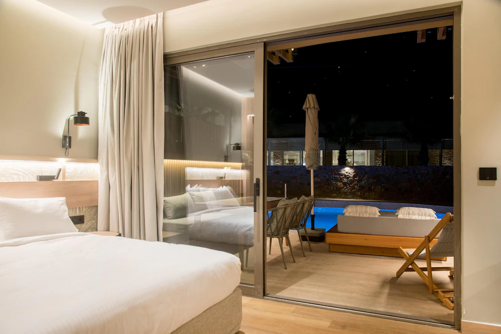 Senseana Sea Side Resort & Spa