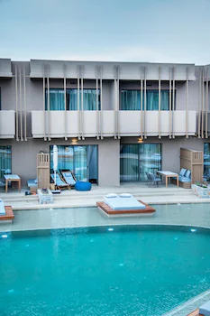 Senseana Sea Side Resort & Spa