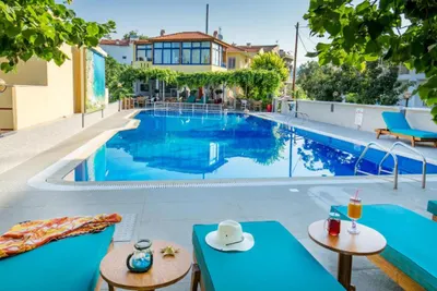 Thalassies Hotel