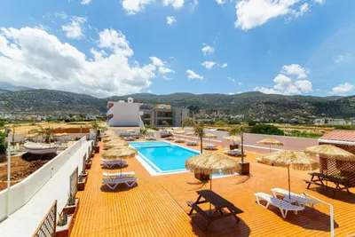 Triton Hotel