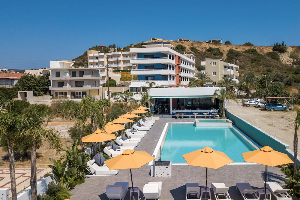 Mazoren Art Hotel