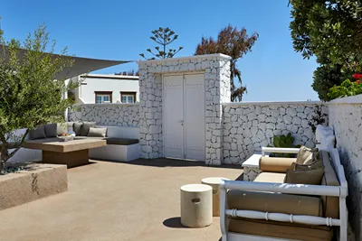 Olia Villas & Suites