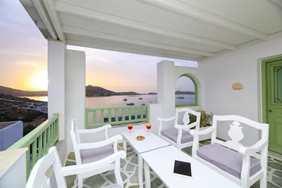Villa Isabella Studios & Suites
