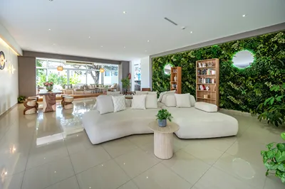 Palm Beach Hotel – Adults Only