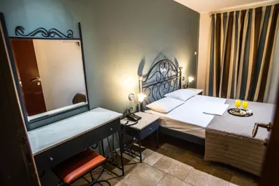 Argo Hotel