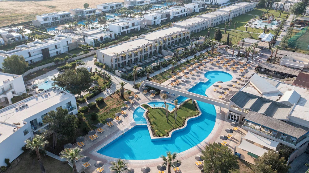 Akti Coast Club