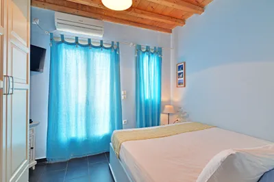Aliktypo Studios Serifos