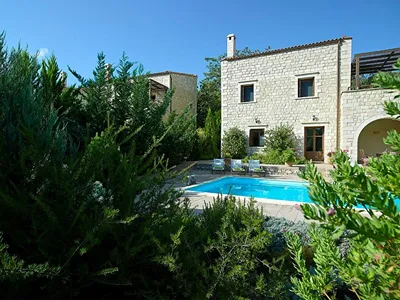 Vederi Estate