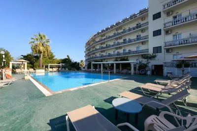 POTAMAKI BEACH HOTEL