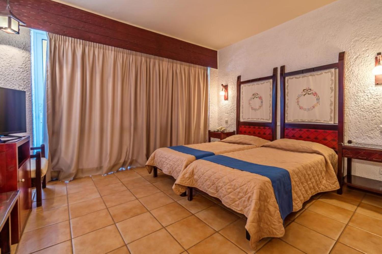 LEFKONIKO BEACH HOTEL