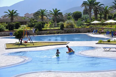 Kernos Beach Hotel