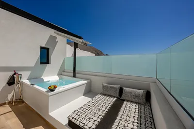 Santo Mangata Boutique Hotel & Spa