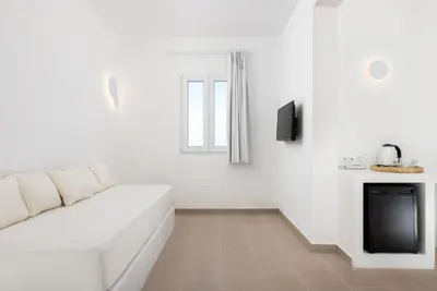 Voca Hotel & Suites