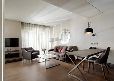 Holiday Suites