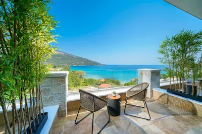 Essentia Luxury