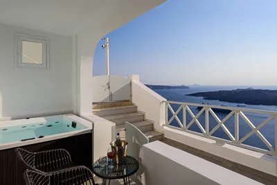 Elia Caldera Suites