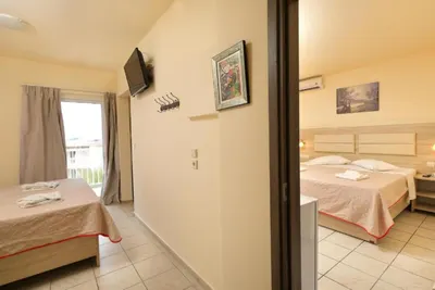 Theo Hotel Apartments