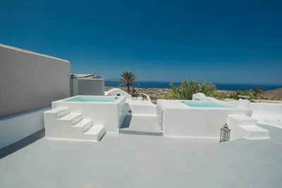 Aqua Serenity Santorini Luxury Suites