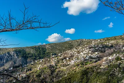 Stefani tis Makrinas