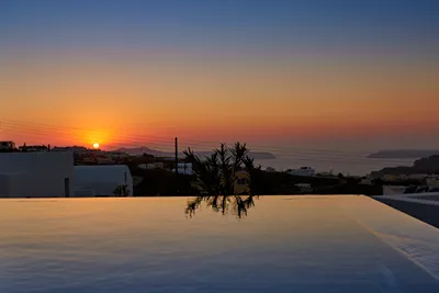 Nova Luxury Suites Santorini