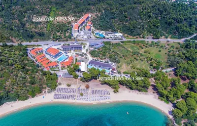 Lagomandra Beach