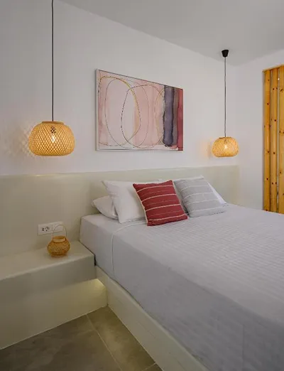 Thoe Oia Suites