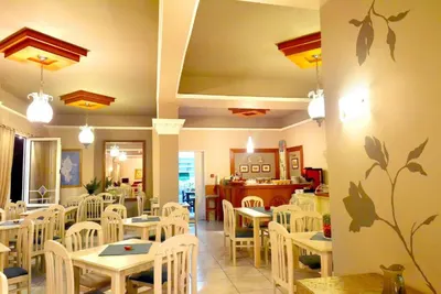 Ioni Hotel