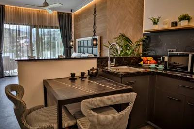Beach Walk Luxury Suites