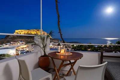 Arte Lindos Suites