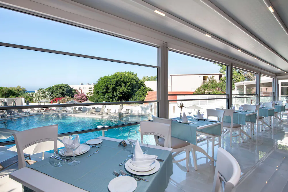 Vantaris Palace Hotel