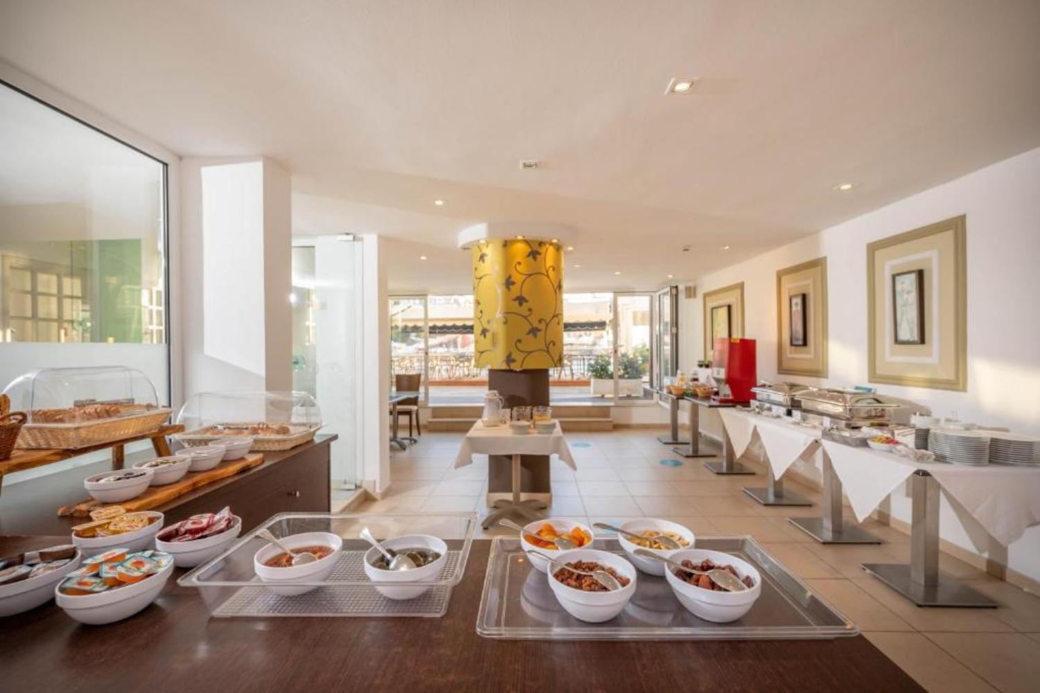 Kitro Hotel